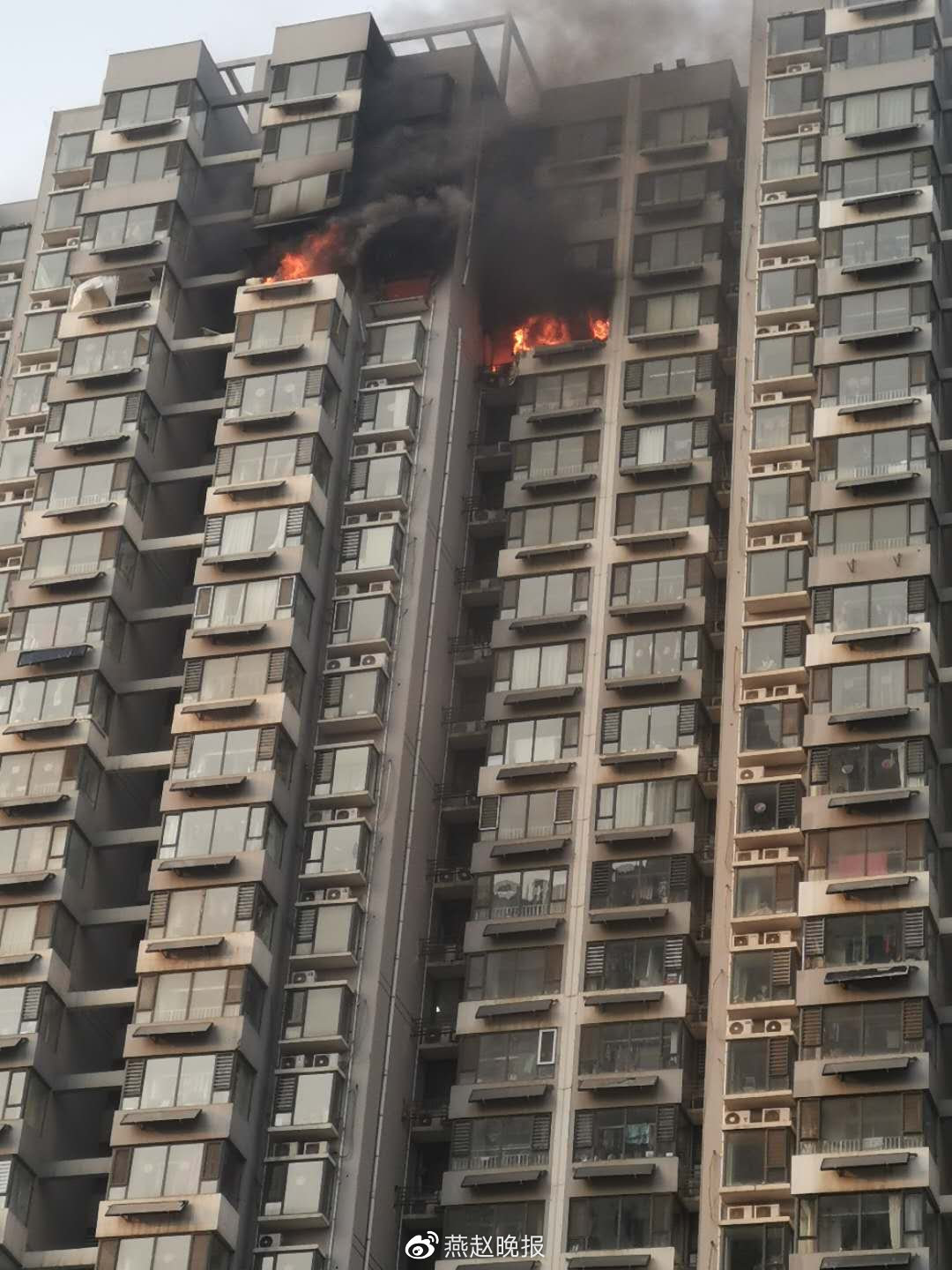 情況通報(bào)！邯鄲市一小區(qū)疑似天然氣燃爆，造成2人受傷