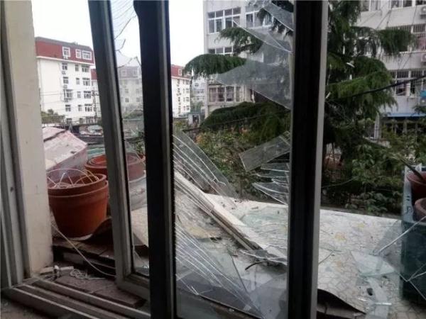 突發(fā)！青島一居民樓發(fā)生爆燃！已造1人死亡，7人受傷！3公里外有震感…