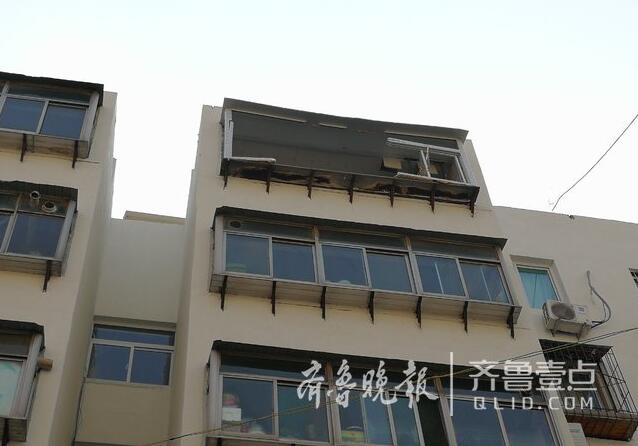 濟(jì)南老人做飯時(shí)燃?xì)庑孤┩话l(fā)爆炸 港華燃?xì)猓簣?bào)警器工作正常
